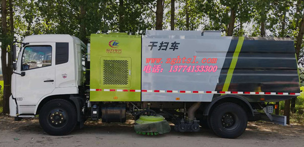 東風天錦干掃車Z8.jpg